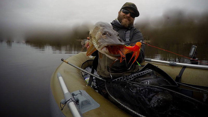 Make some noise! How to tie loud flies for esox fishing.